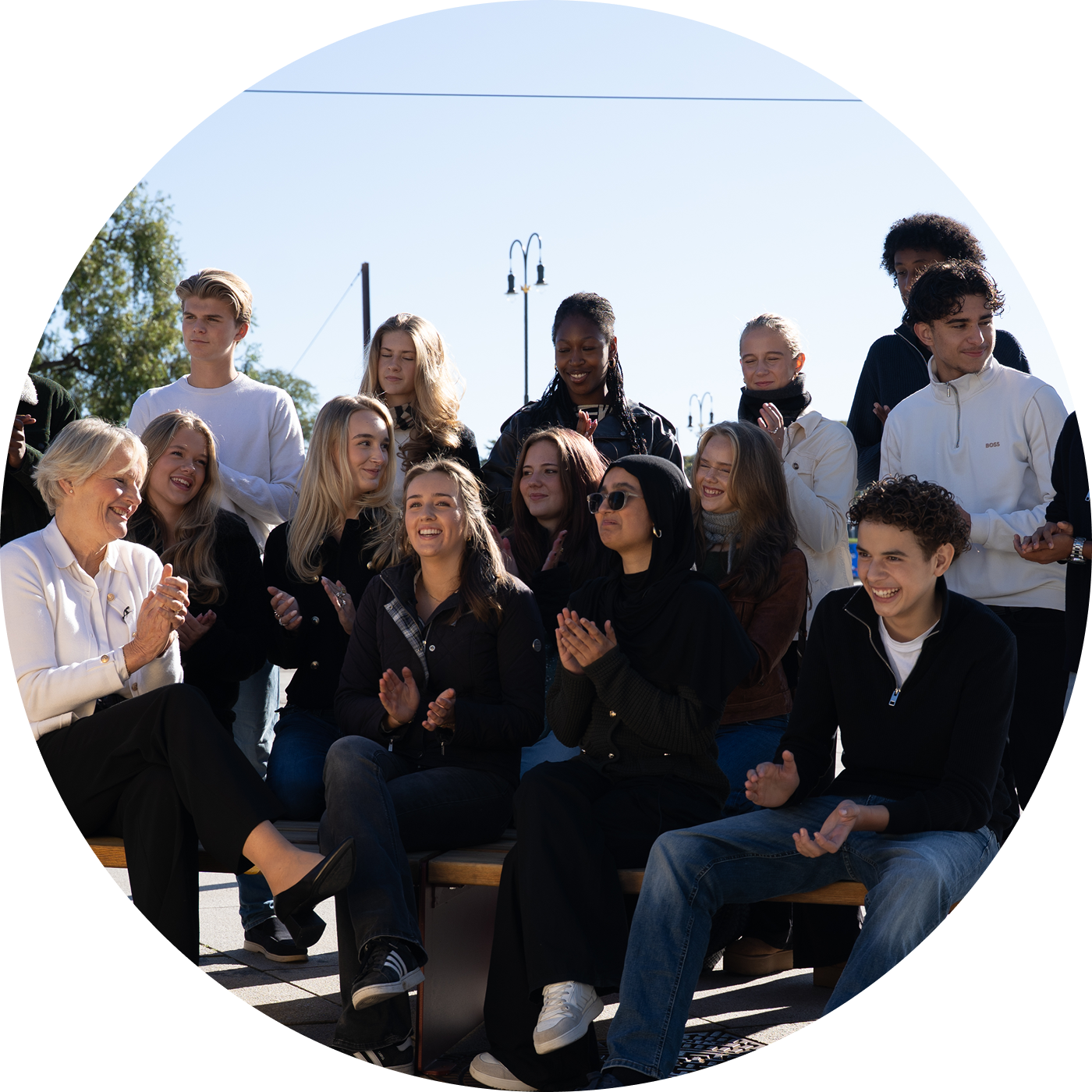 Skolebytte på fredsbenken