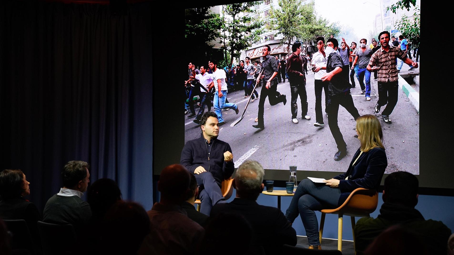 Fra et øye for et øye, med Javad Parsa og Ingvill Bryn Rambøl