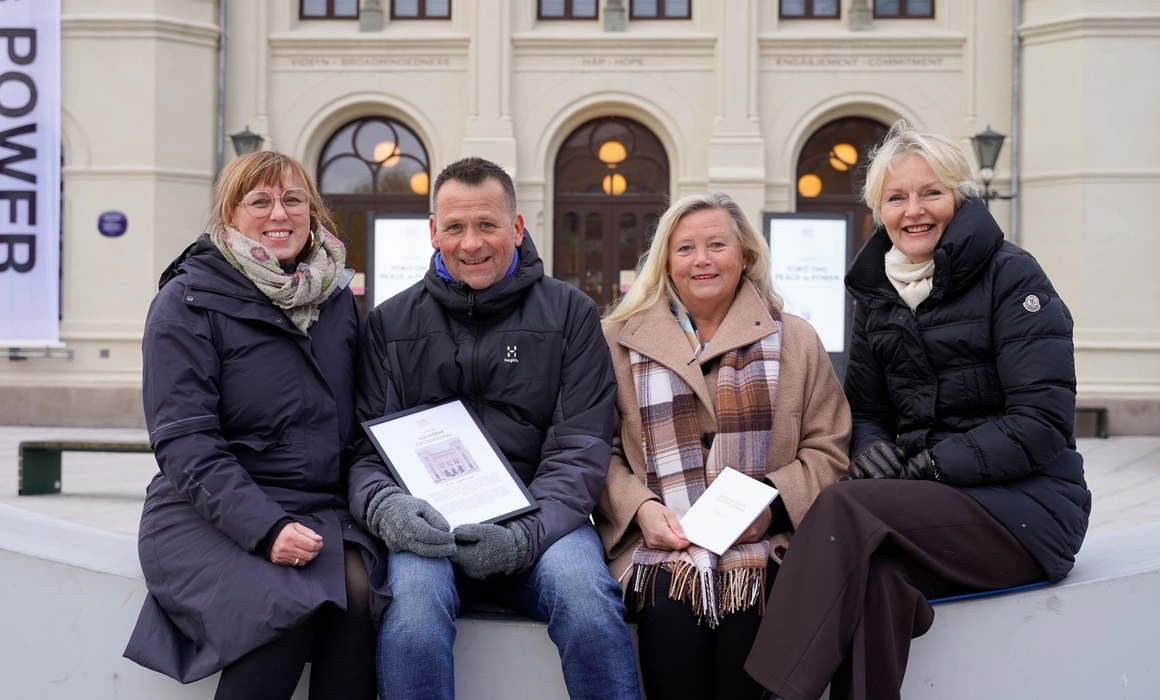 Folk møter folk med månedens dialogstemme diplom