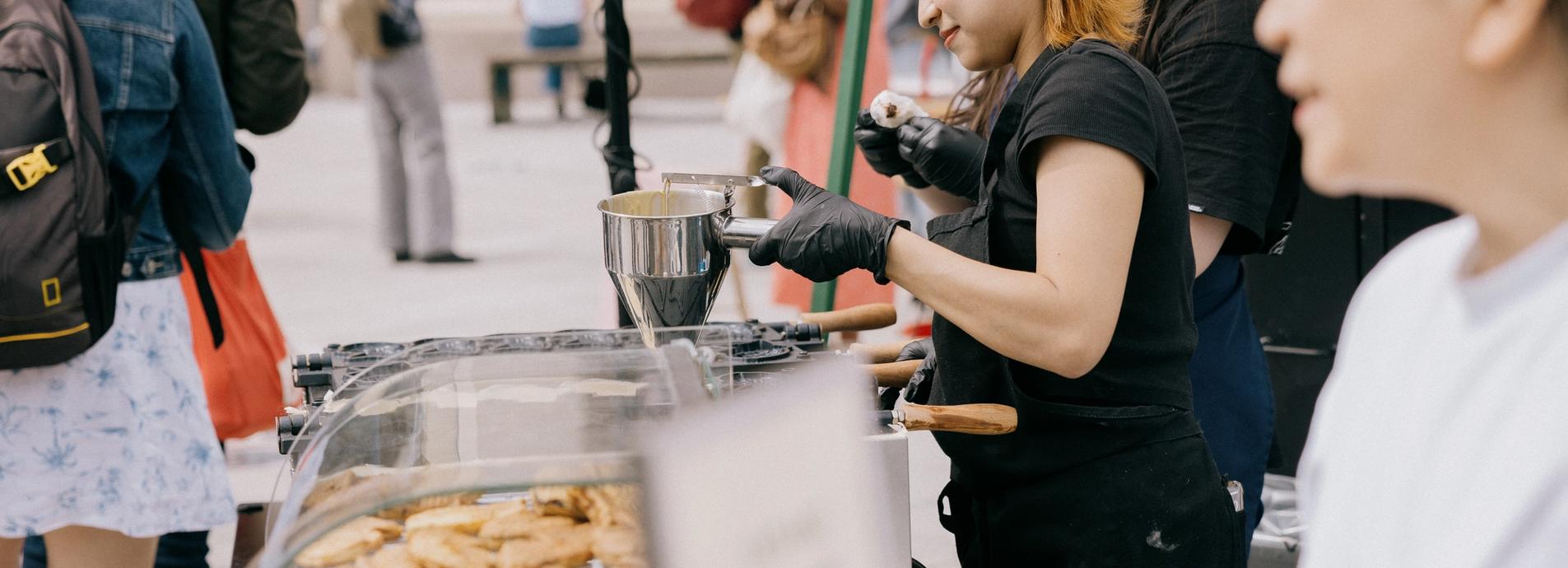 Mat ble solgt, japanske vafler formet som fisk.