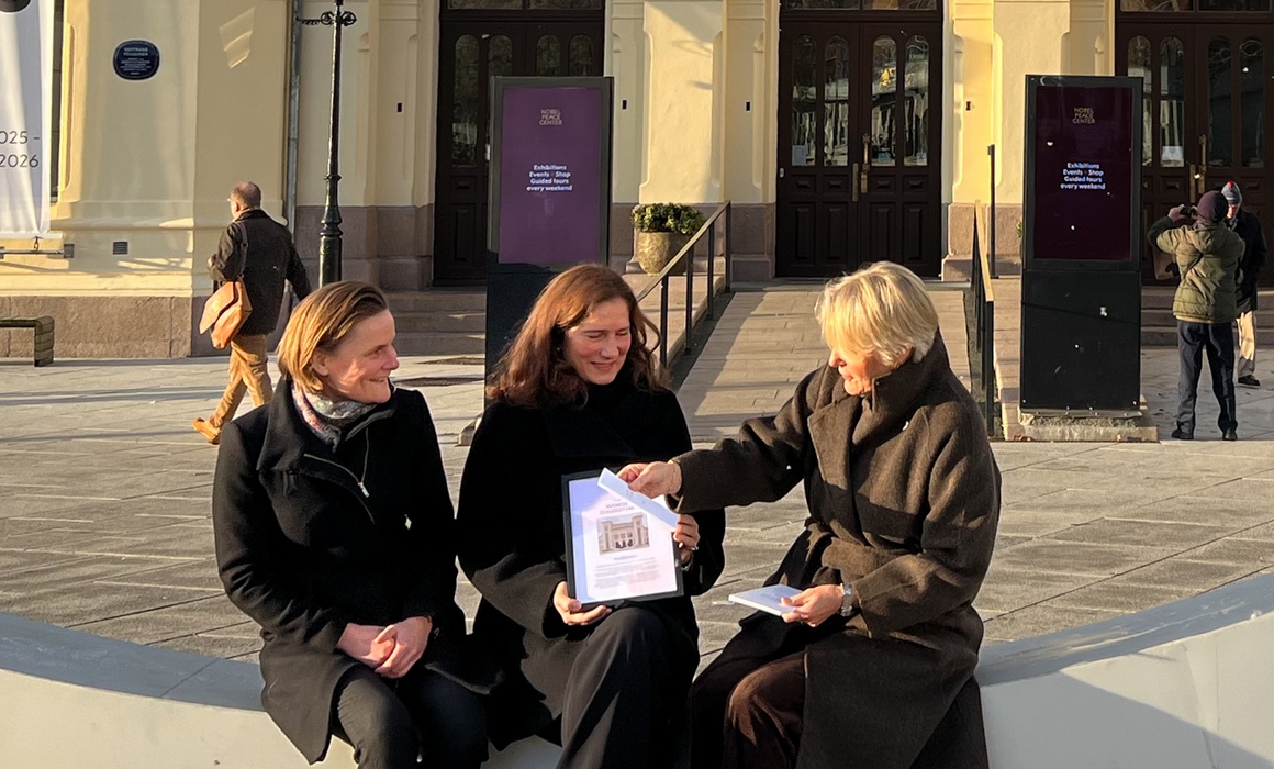 konfliktrådet rådgivere foran fredssenteret