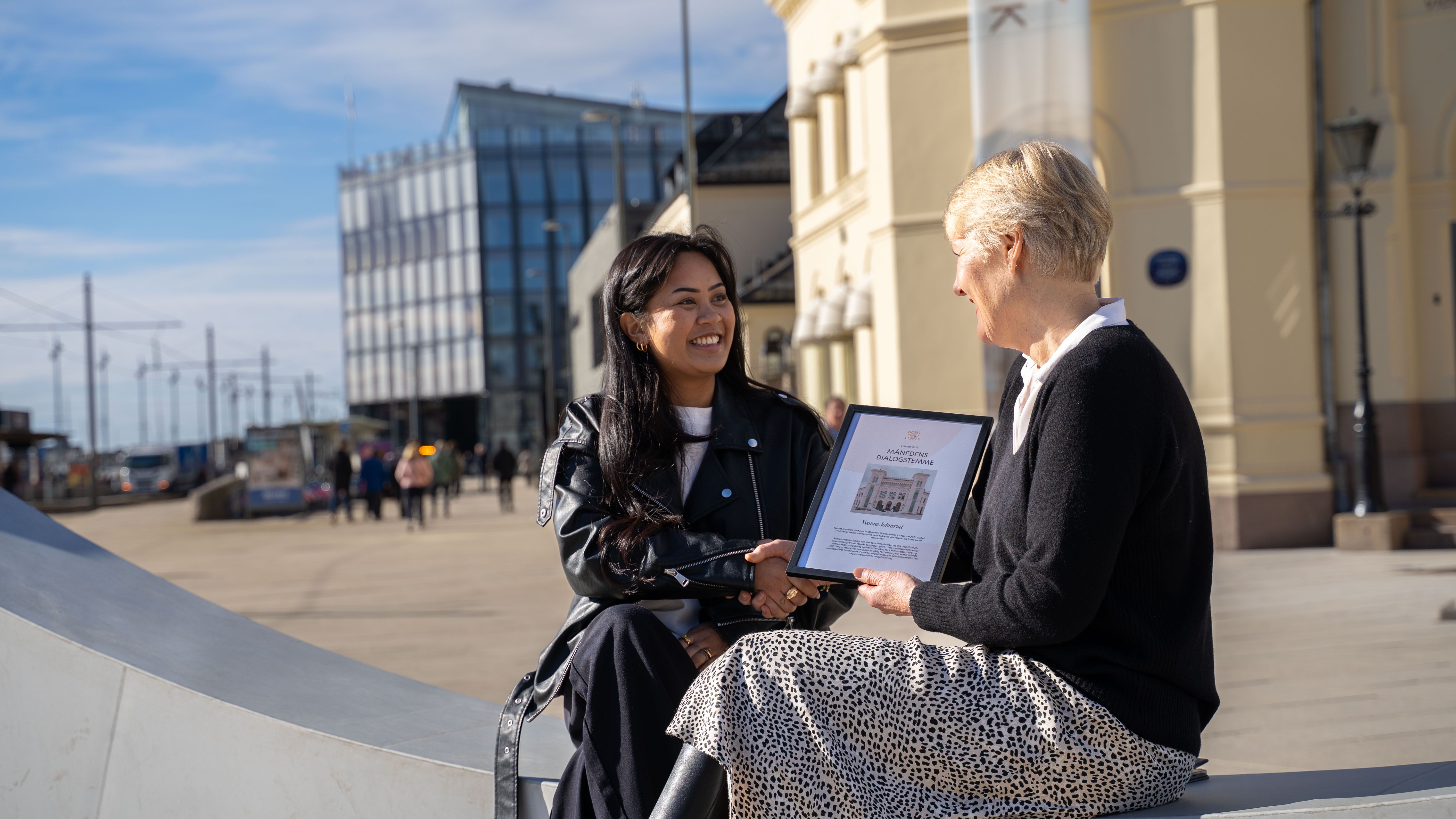 Yvonne og kjersti under intervjuet