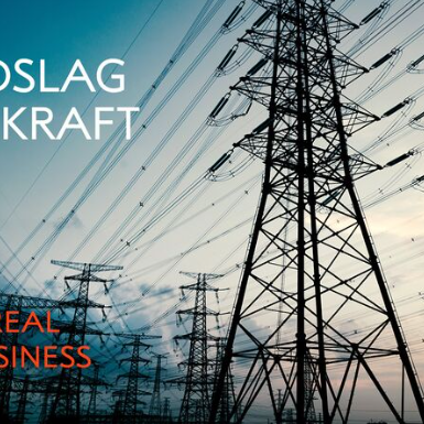 Banner med strømledninger i bakgrunnen. Teksten sier "rådslag om kraft". og "real business"