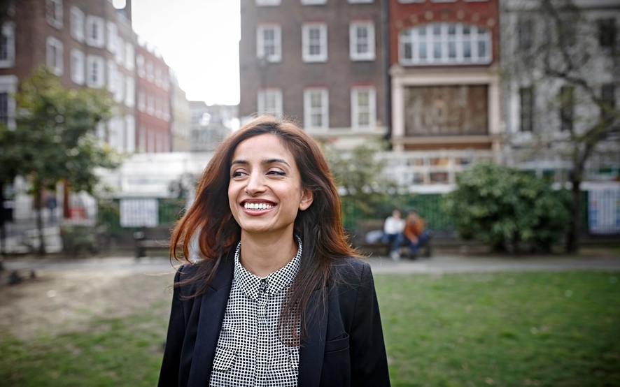 portrett av deeyah khan