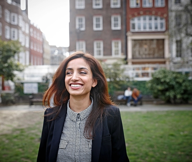 Deeyah Khan portrett