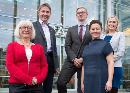 Åpner opp. Byrådet i Tromsø f.v. Gunhild Johansen, Jens Ingvald Olsen, Brage Larsen Sollund, Kristin Røymo og Ragni Løkholm Ramberg. Foto: Tromsø Kommune