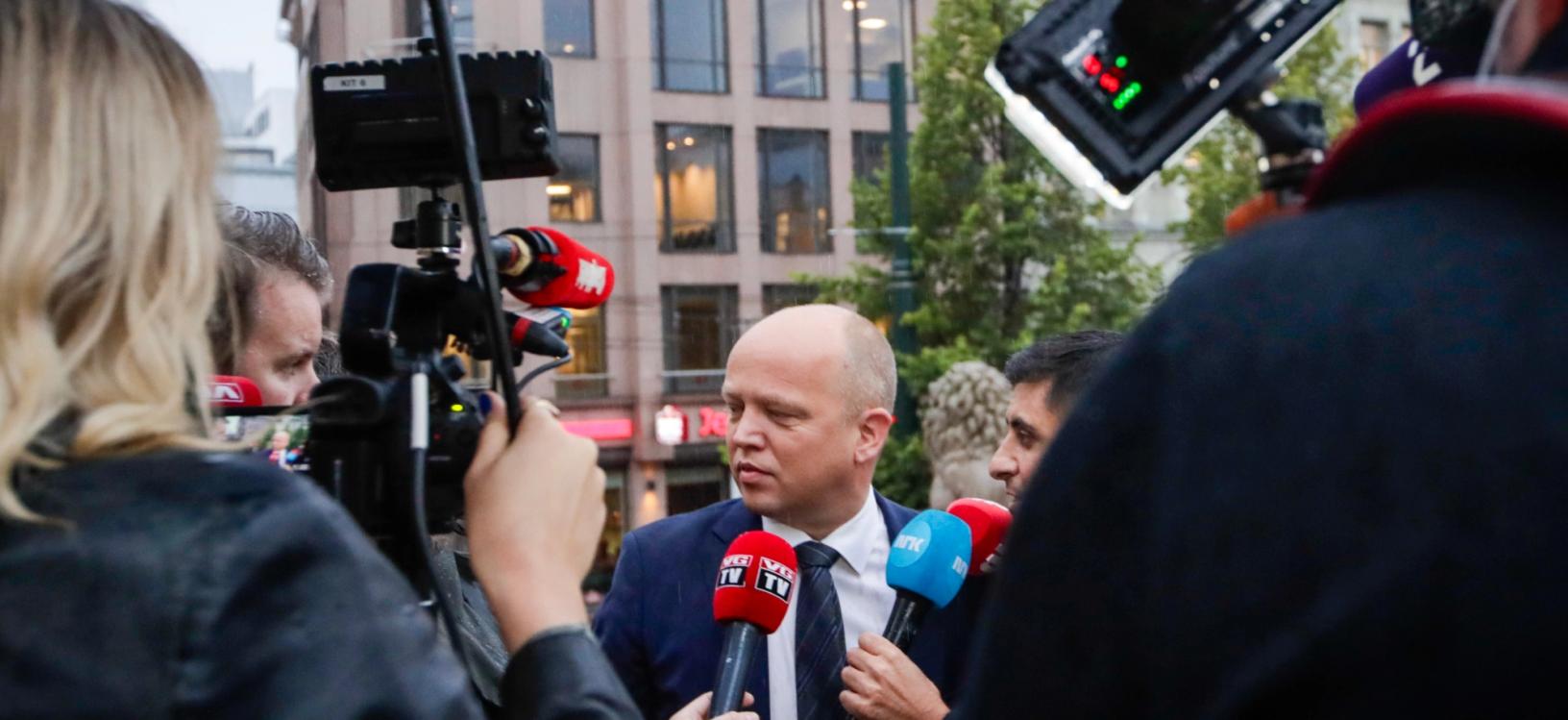 Finansminister Trygve Slagsvold Vedum la fram forslaget til statsbudsjett fredag formiddag.(Foto: Emilie Holtet / NTB)