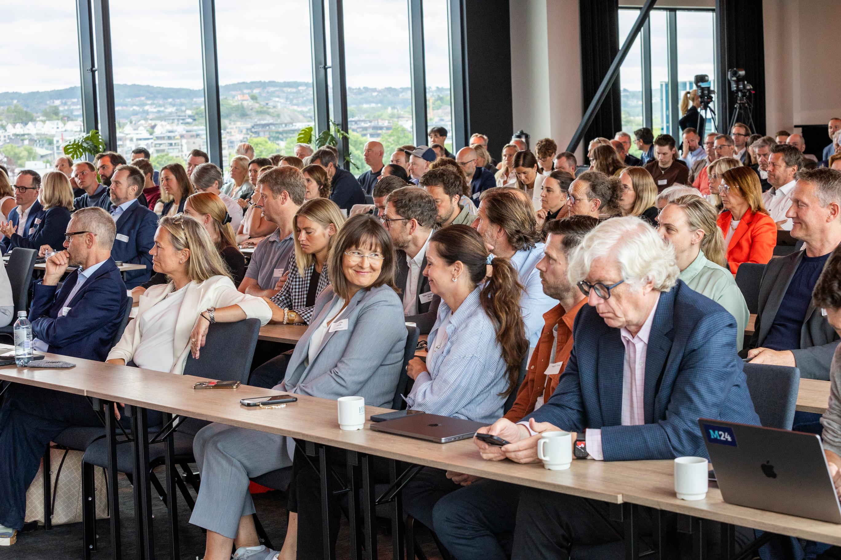 Bilde fra vårkonferansen til Redaktørforeningen og Mediebedriftenes Landsforening i juni 2024