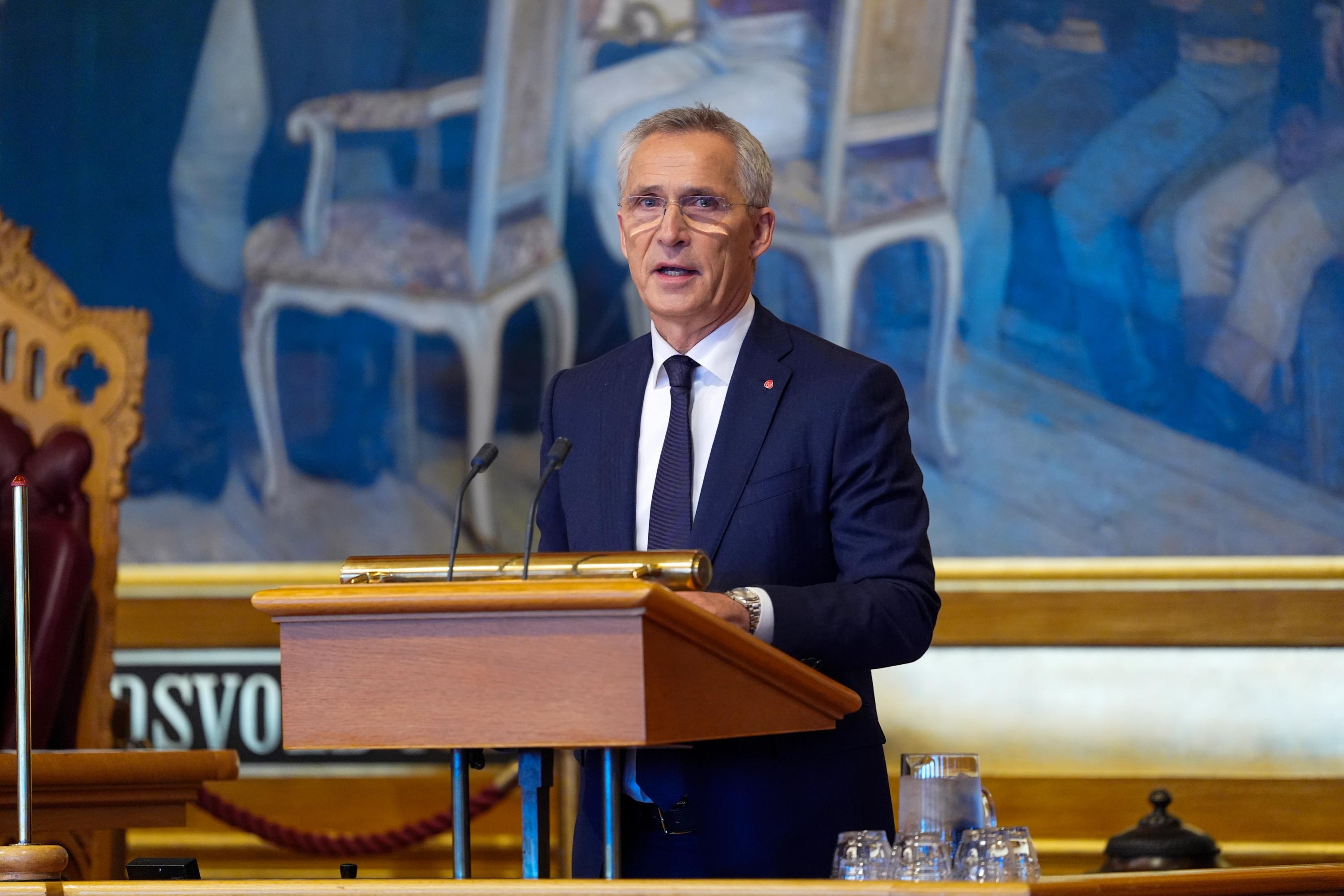 Finansminister Jens Stoltenberg legger fram statsbudsjettet 15. oktober 2025