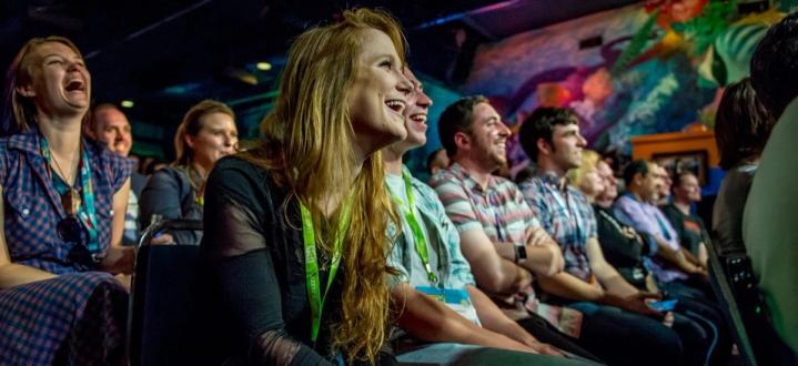 Har du tenkt deg på en konferanse nå når verden gradvis åpner opp igjen? Da kan du søke stipend fra NRs vederlagsfond.Illustrasjonsfoto: SXSW