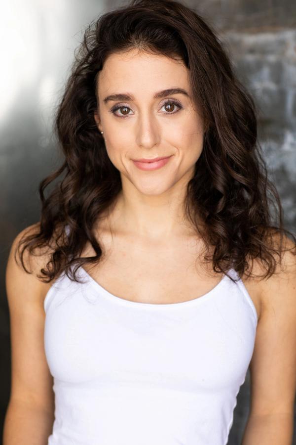 Headshot of Lauren Lopez