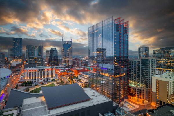 Nashville skyline — apartment rental opportunities in Music City