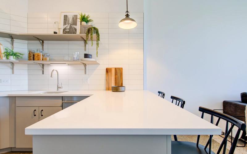Luxury apartment kitchen — apartment locator finding service