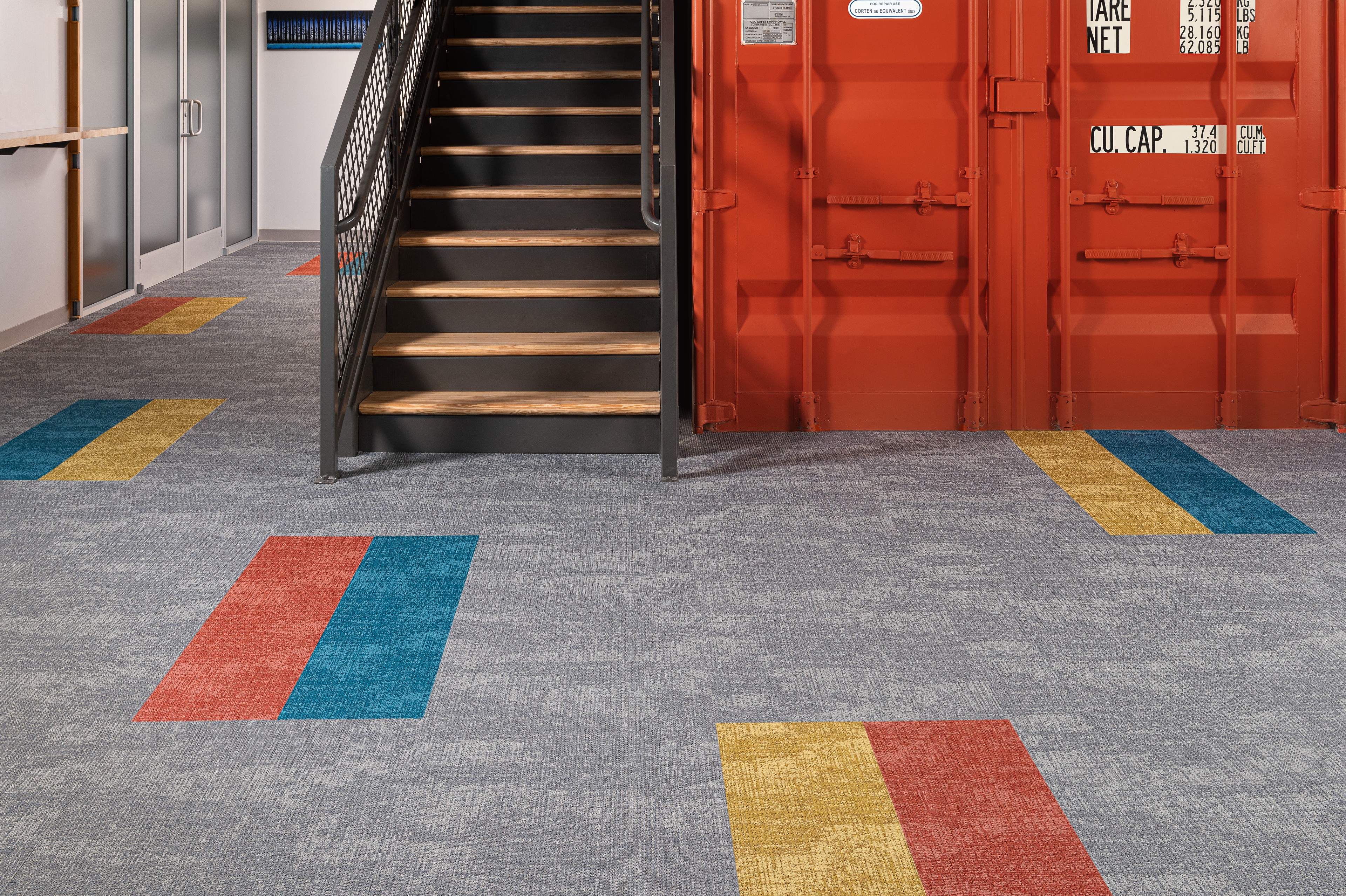 005-J+J-Network-Database with accents.jpg