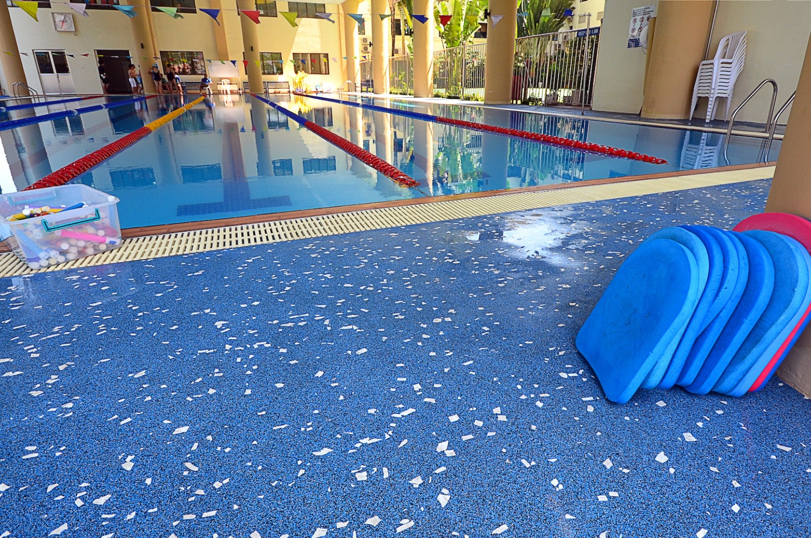 article-using-neoflex-rubber-flooring-wet-environments-ishcmc%20pool%20surround%204.jpg