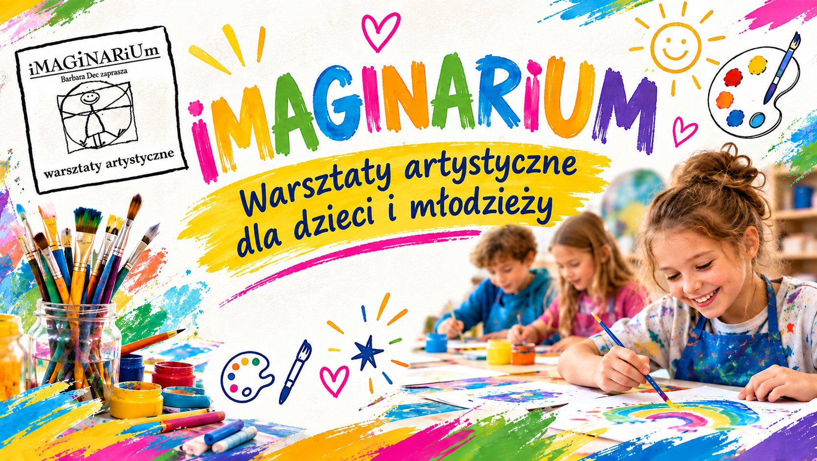 Uśmiechnięte dzieci malują obraz
