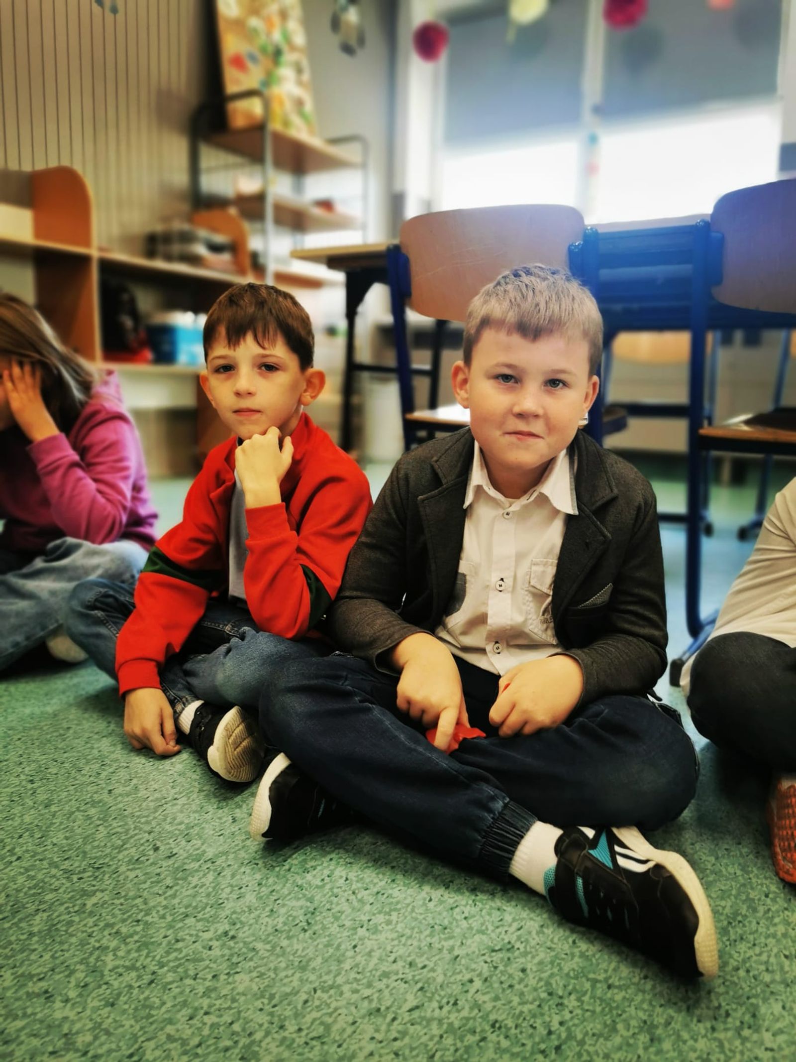 Uczniowie klas pierwszych zostali oficjalnie czytelnikami  szkolnej biblioteki