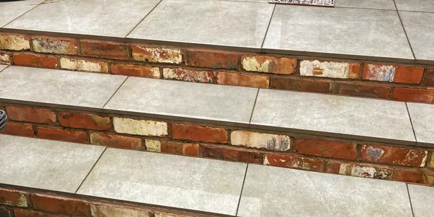 Holbrook Road - completed patio and brickwork steps project