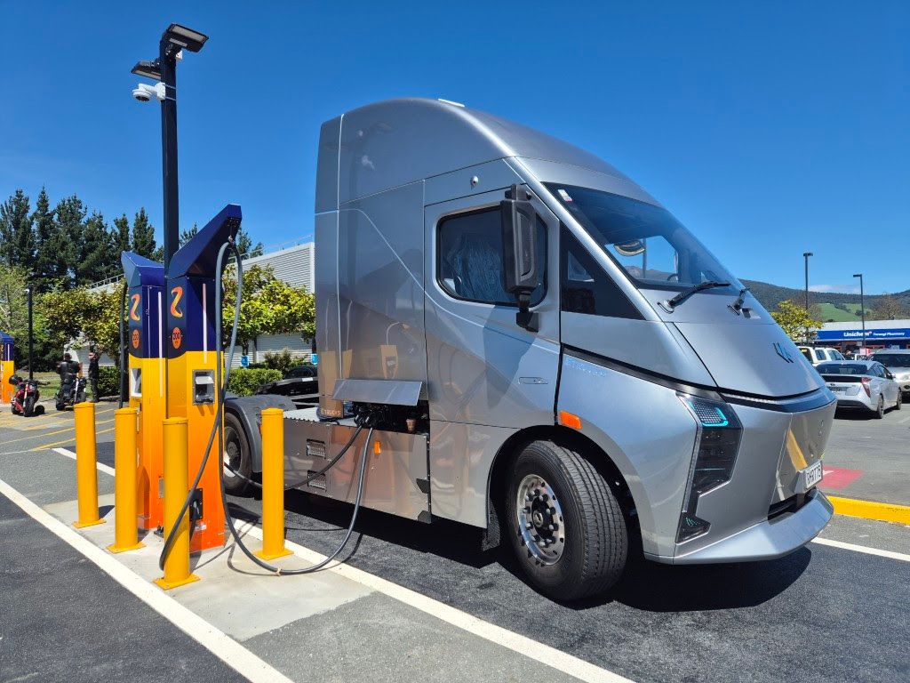 Deepway Fleet Reaches 10,000 Electric Trucks Milestone