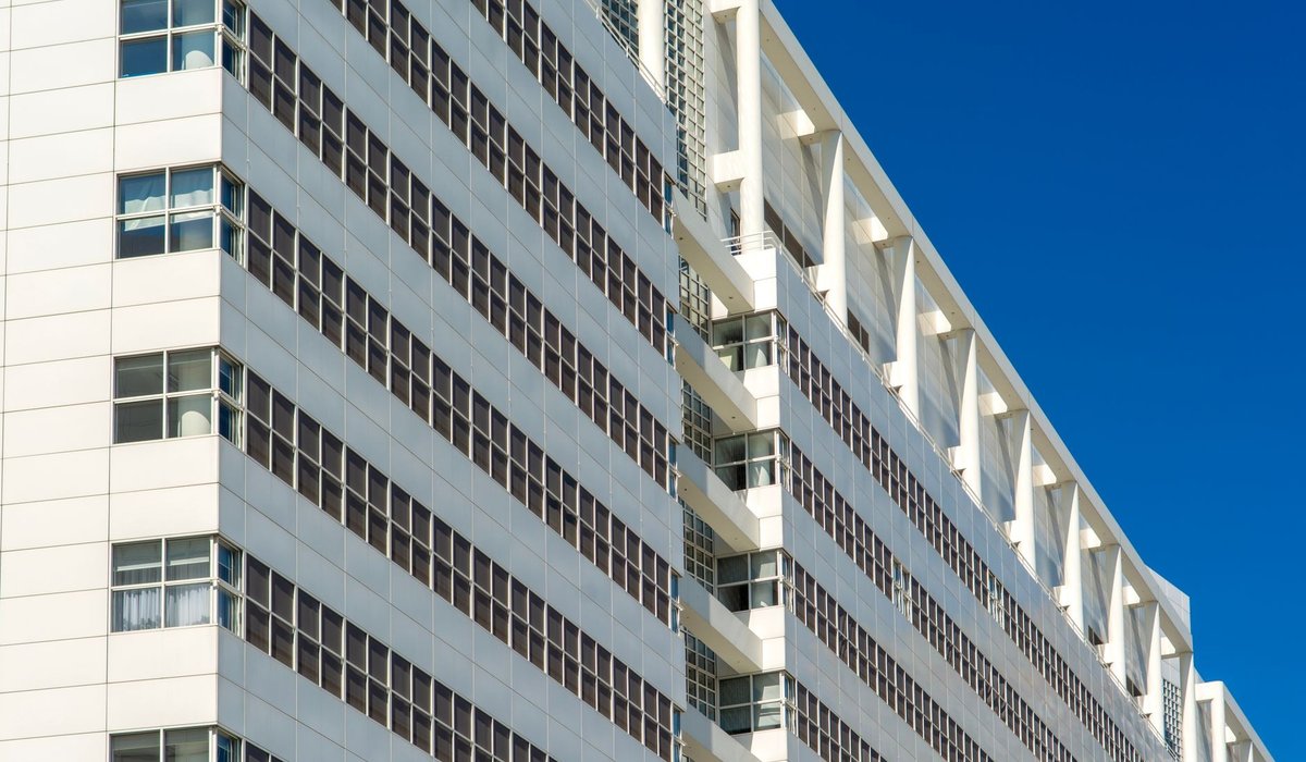 Prédio público - Concurso Prefeitura de Queimados: 463 vagas para diversos cargos e salários de até R$ 11.567,11; inscrições até 03/11