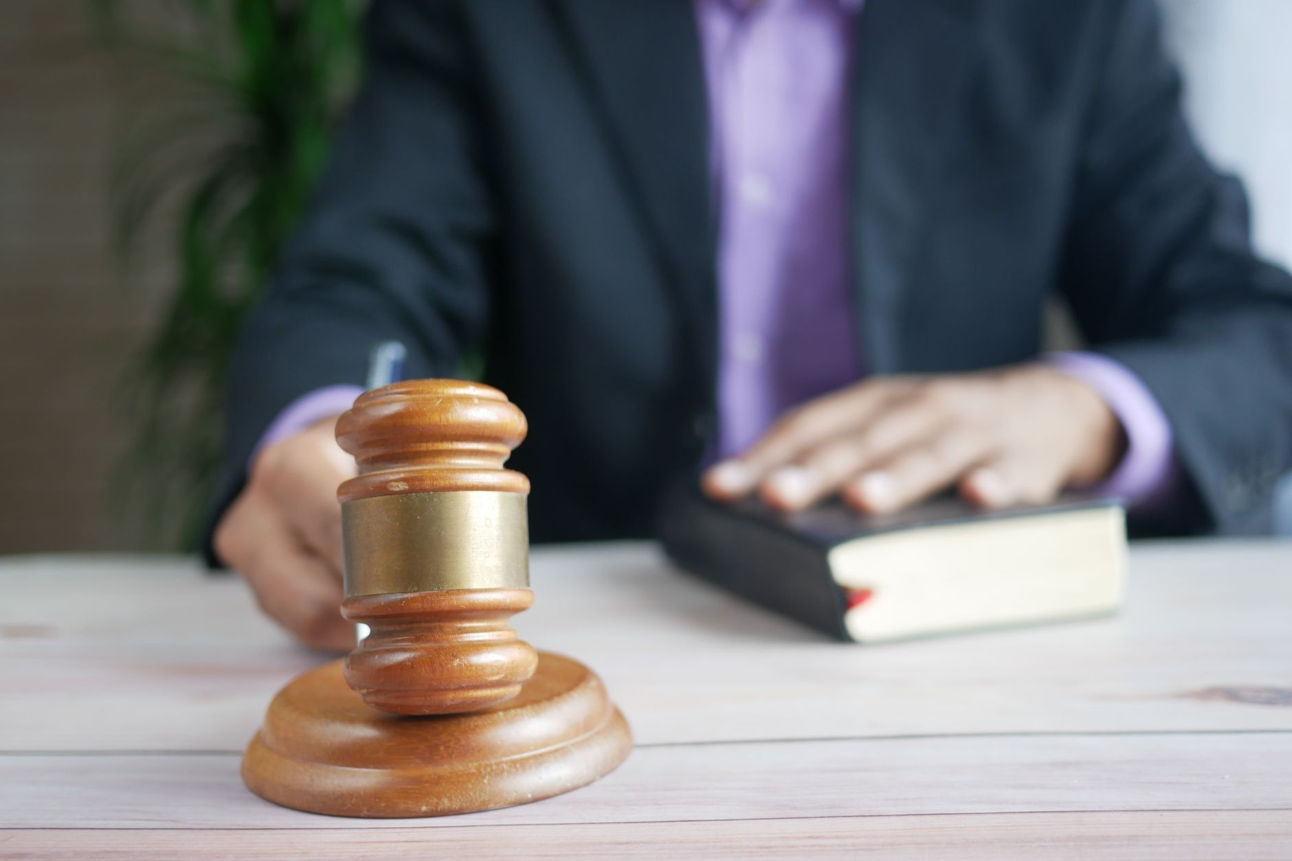 Concurso Iprem Aparecida d'Oeste (SP): 2 vagas e salários até R$ 3.700