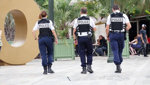 Concurso Banese 2025: 55 vagas + 800 CR, salários até R$5.720,79