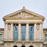 Balança, martelo e fórum - Concurso TRT RS: Vagas em cadastro de reserva para Técnico e Analista e salários de até R$ 18.380,17; inscrições até 25/11