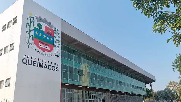 Prédio público - Concurso Prefeitura de Queimados: 463 vagas para diversos cargos e salários de até R$ 11.567,11; inscrições até 03/11