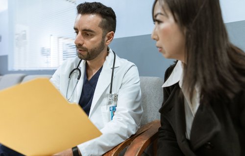 Concurso UNCISAL: 152 vagas, salário inicial R$ 9 mil; veja cargos
