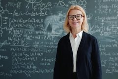 Concurso Aracati (CE): 347 vagas de professor, até R$ 2.611,72