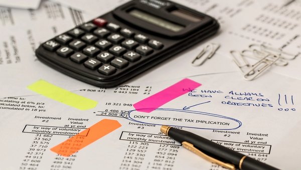 Concurso Adeal 2026: 44 vagas Fiscal, salário R$7,3 mil; até 20/10