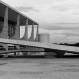 Concurso SEDF 2026: 10.604 vagas na Educação do DF; veja cargos e salários