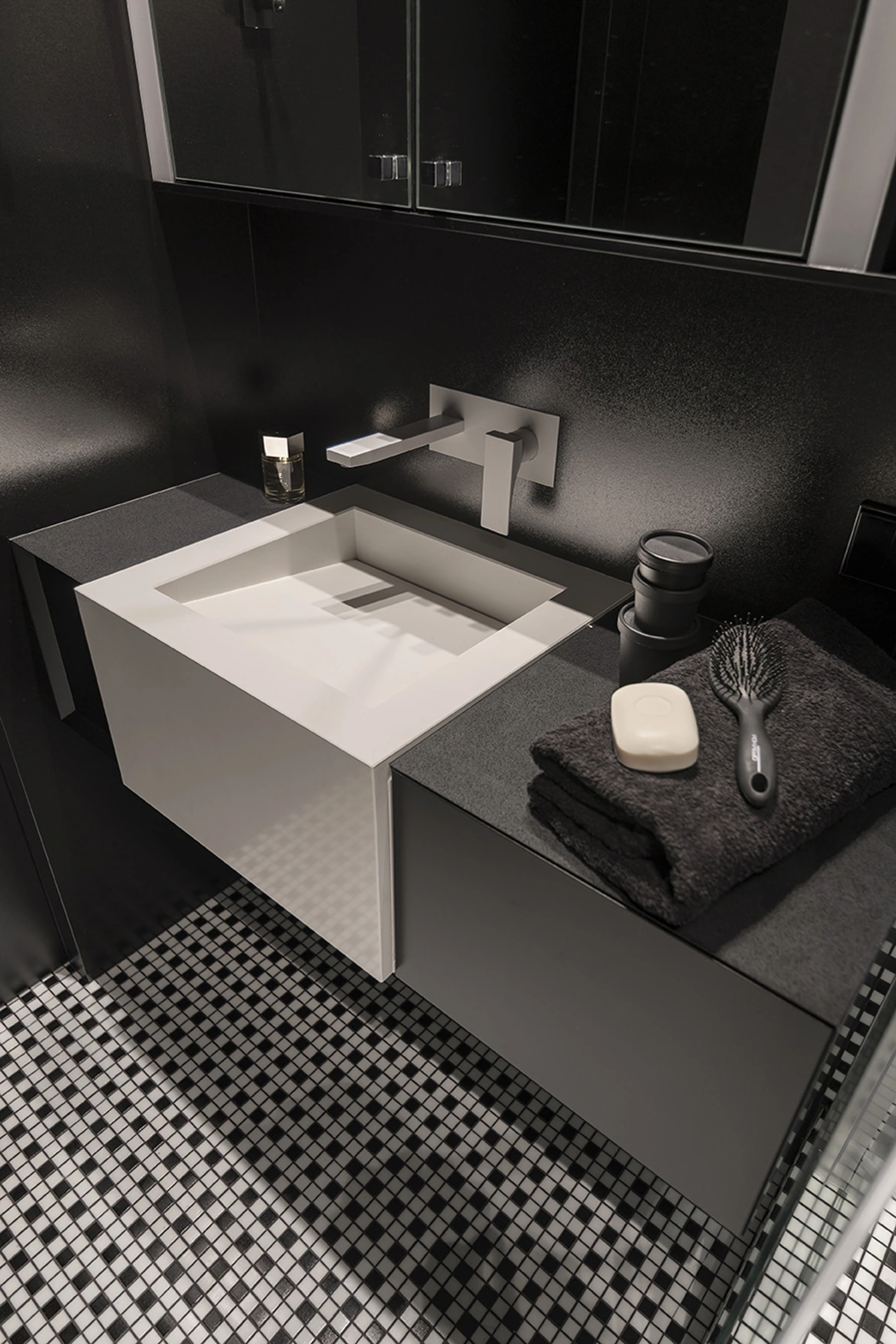 Urban Grid Apartment — Житловий, Київ, Україна — 11