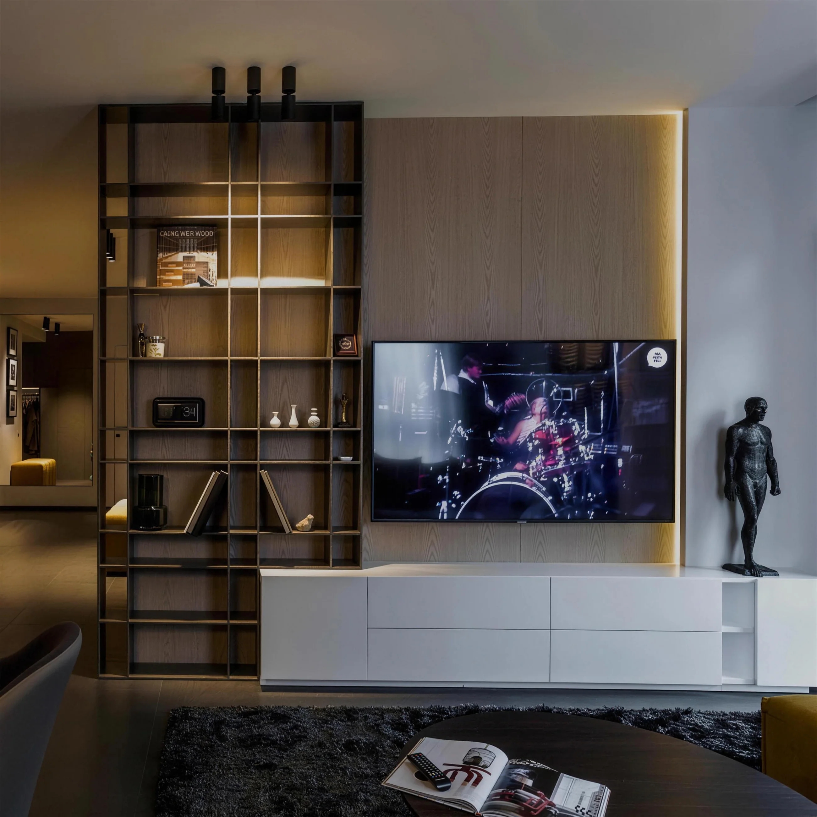 Urban Grid Apartment