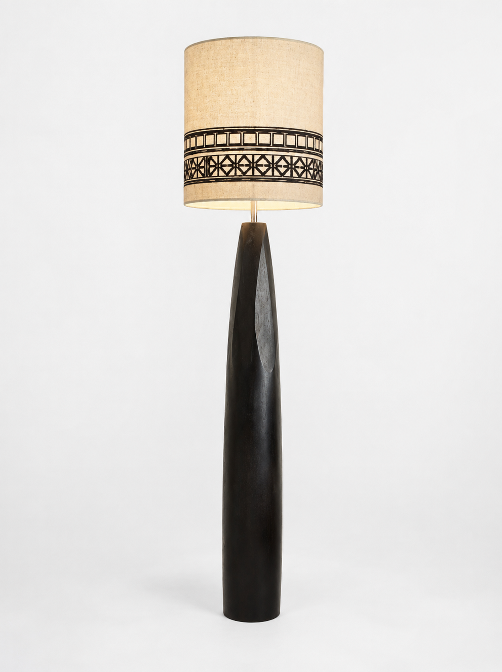 Zewd Floor Lamp - Image 1