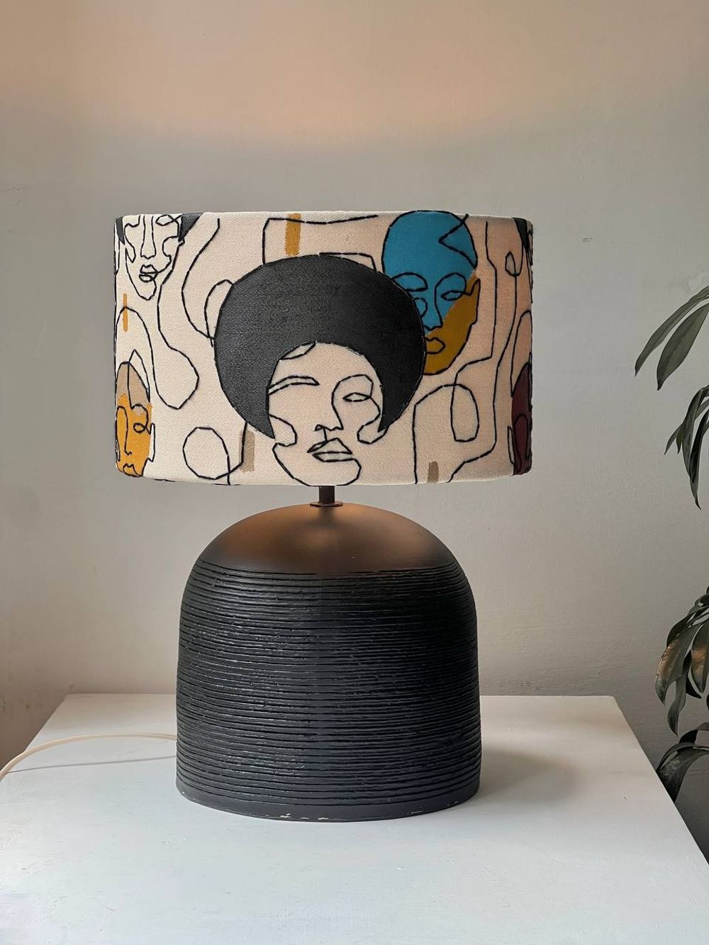 Qedamawi Table Lamp