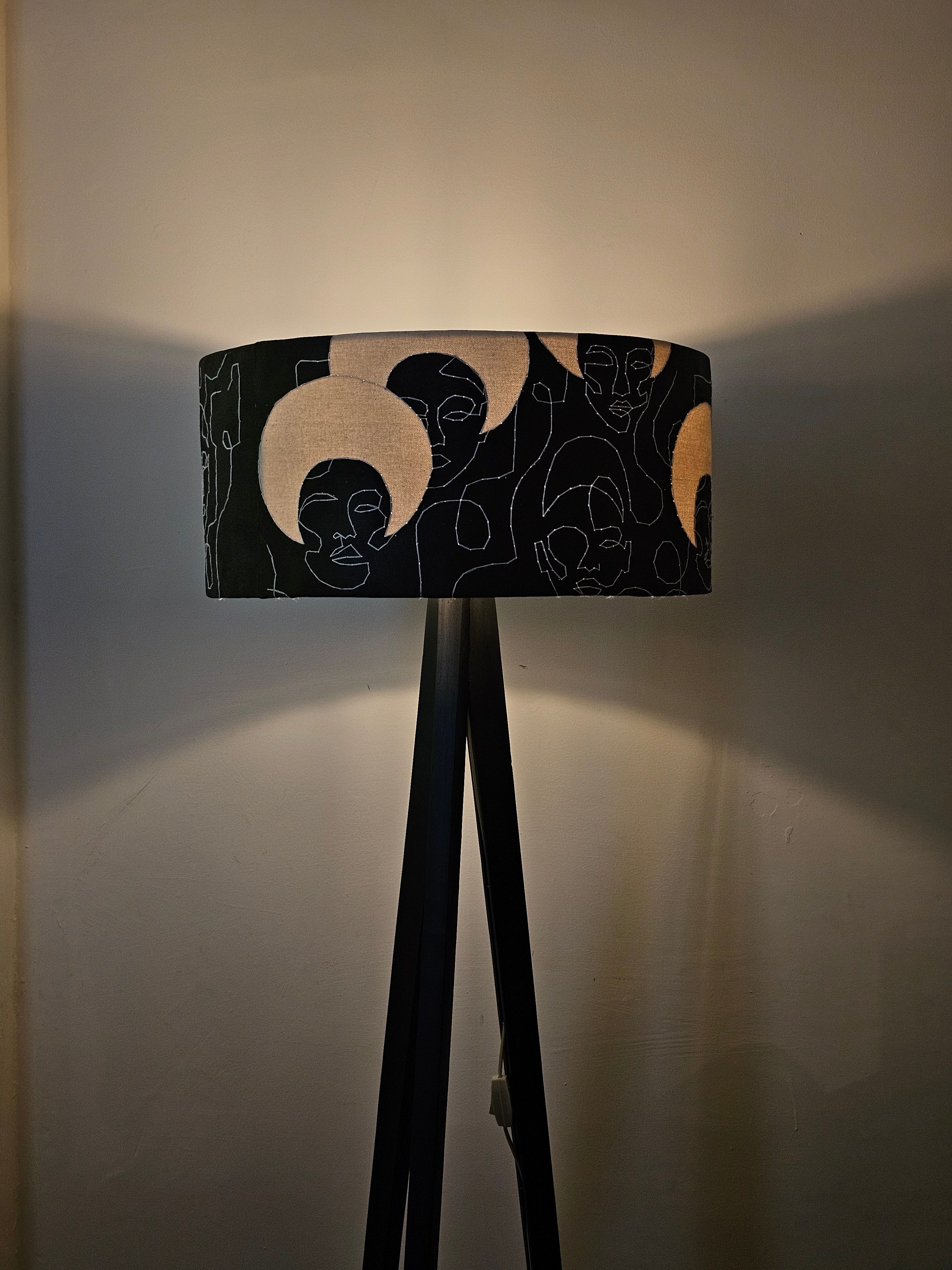 Qedamawi Floor Lamp
