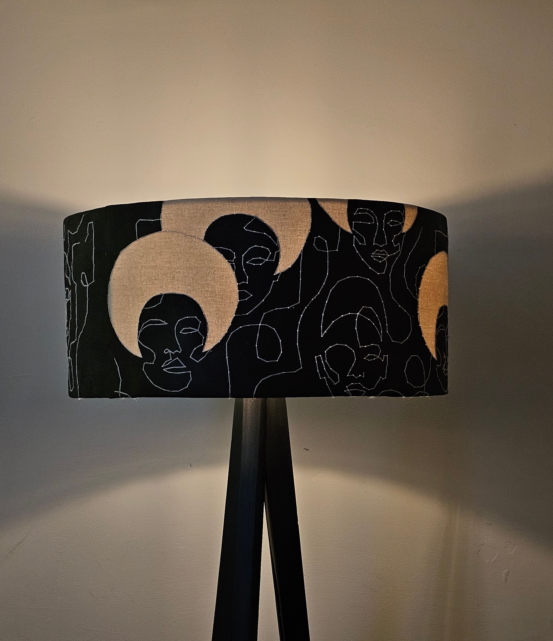 Qedamawi Floor Lamp