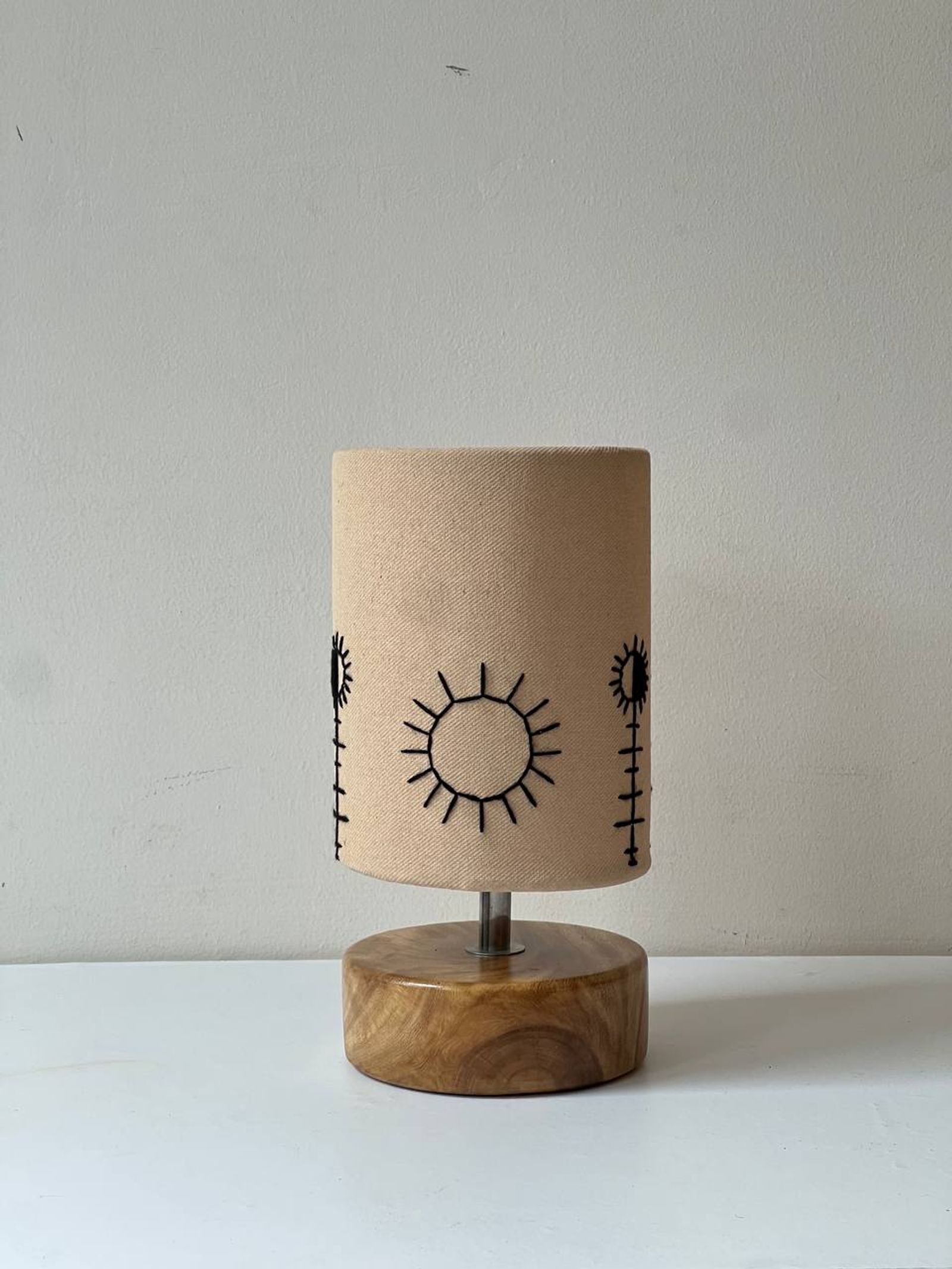 Nikisat Compact Lamp - Oak