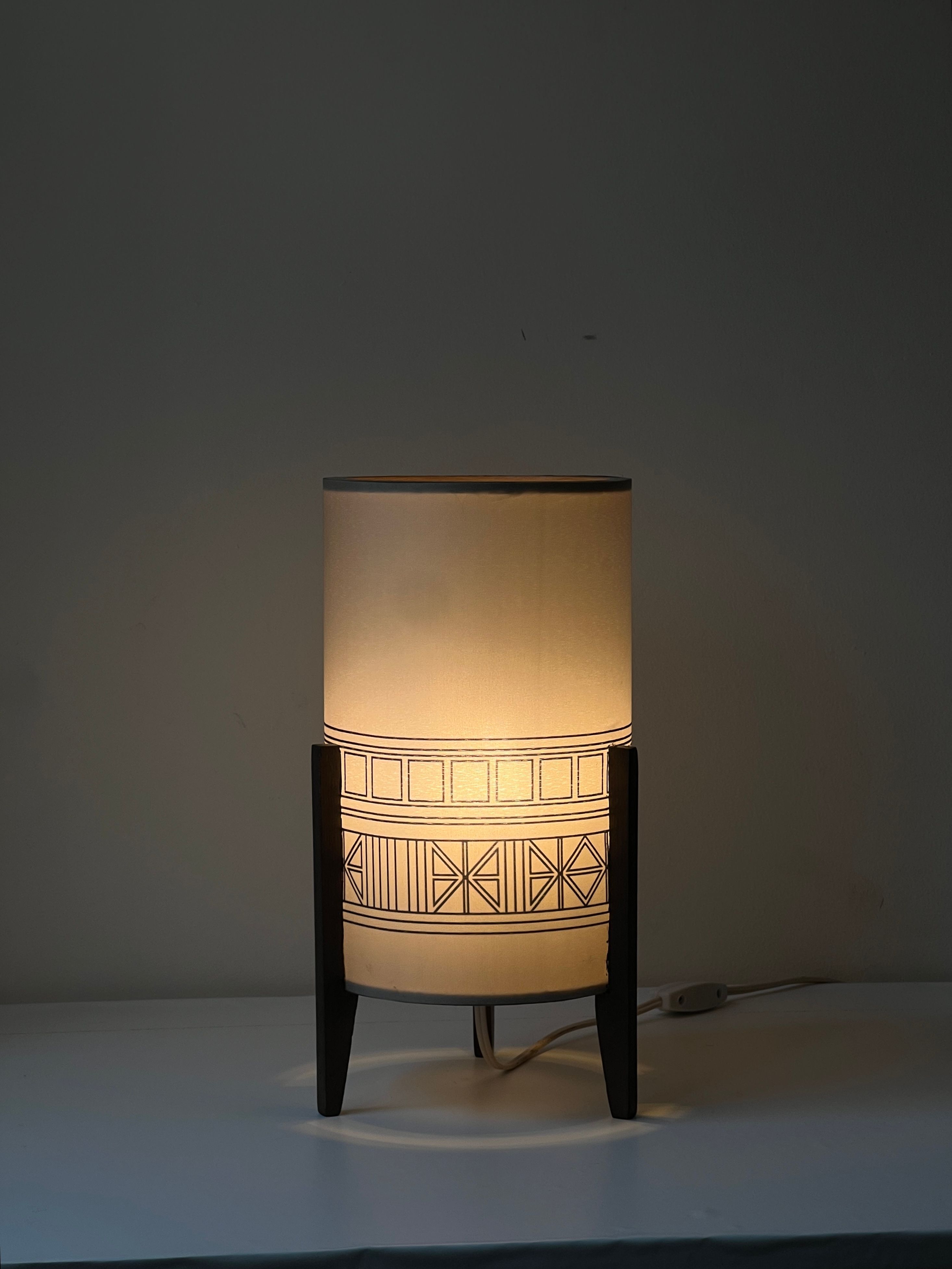 Zewd Compact Lamp