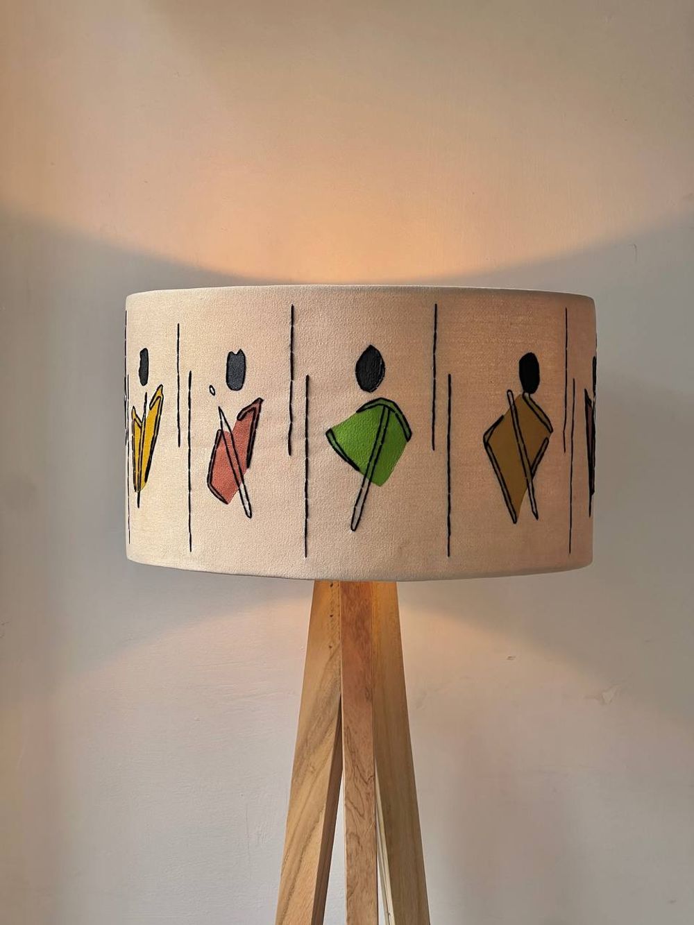 Eskista Floor Lamp