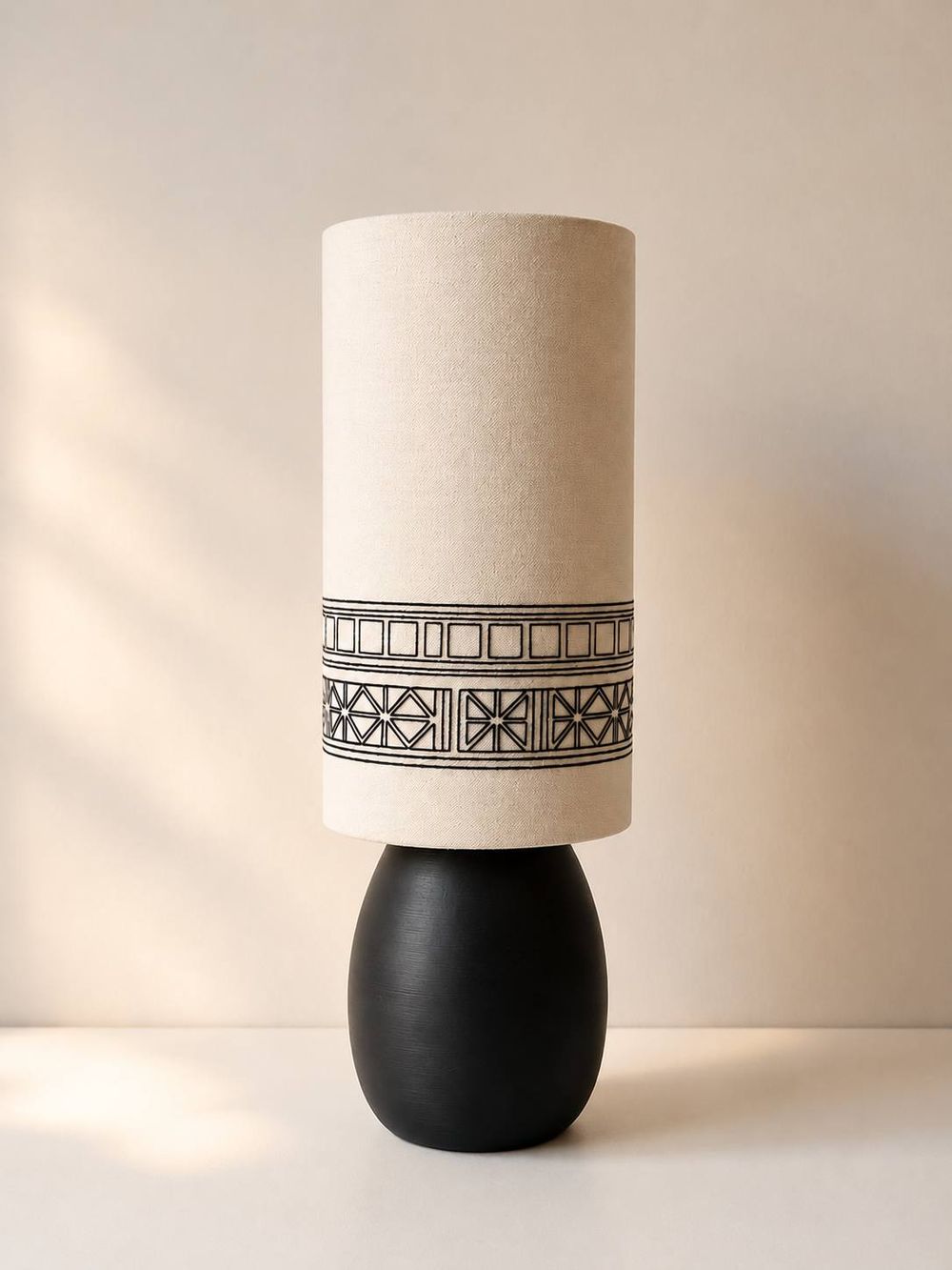 Zewd Table Lamp