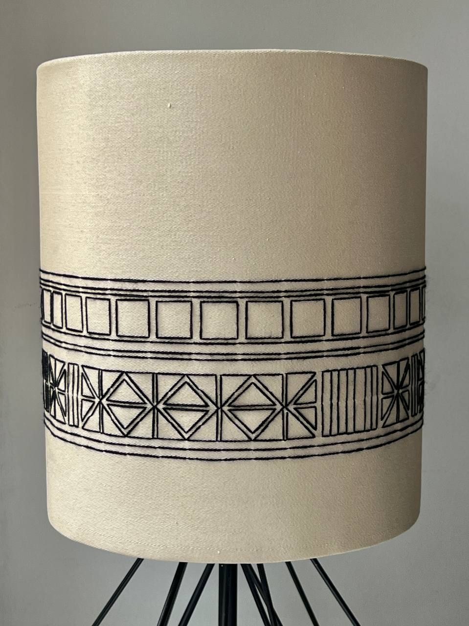 Zewd Table Lamp
