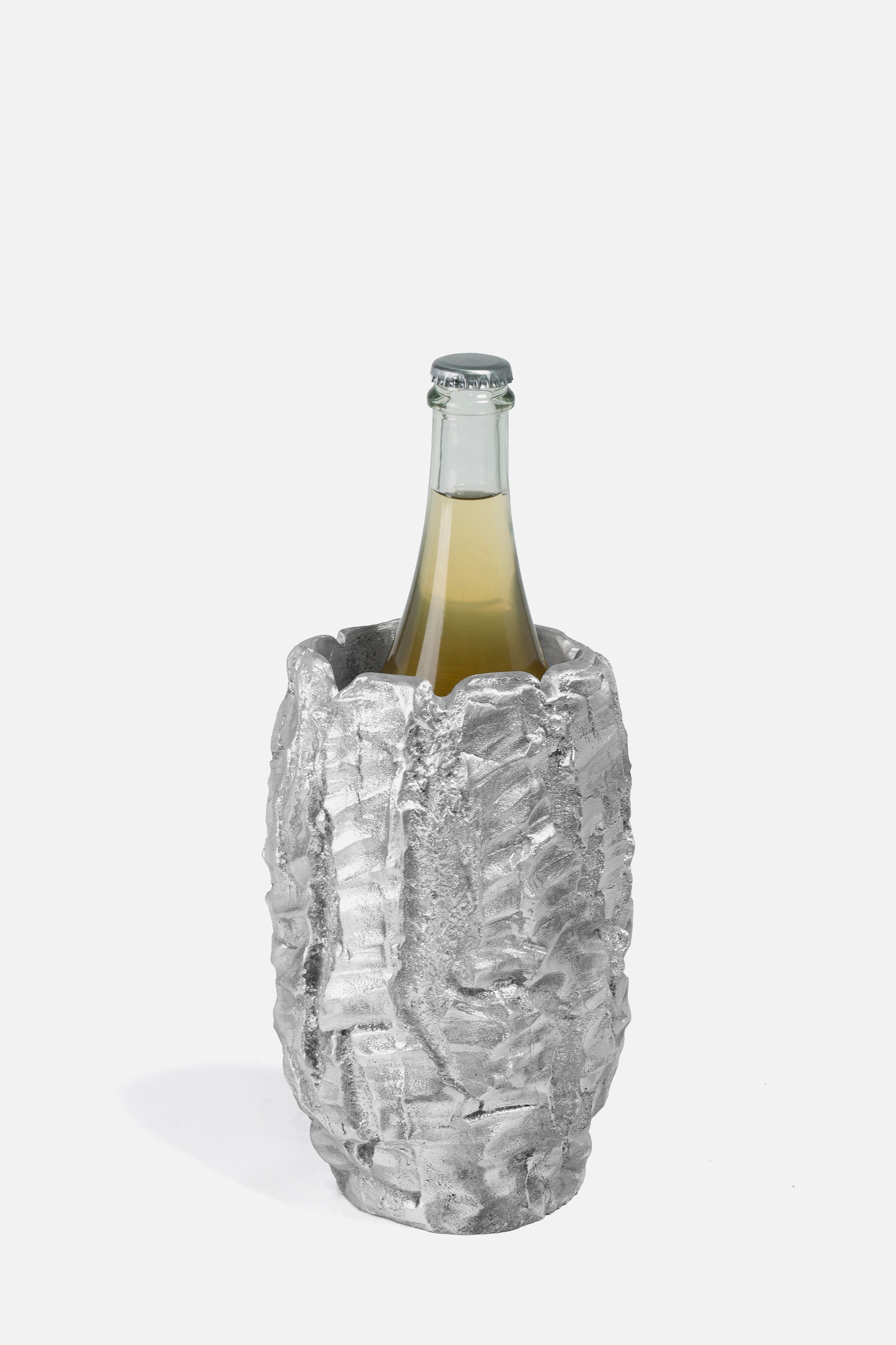 Aleni aluminum vase AS-02 with a bottle of sparkling white wine, product image