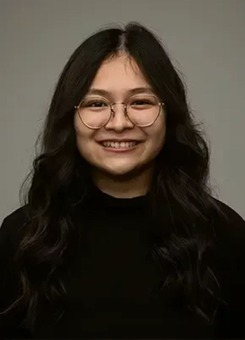 Julianna Ly