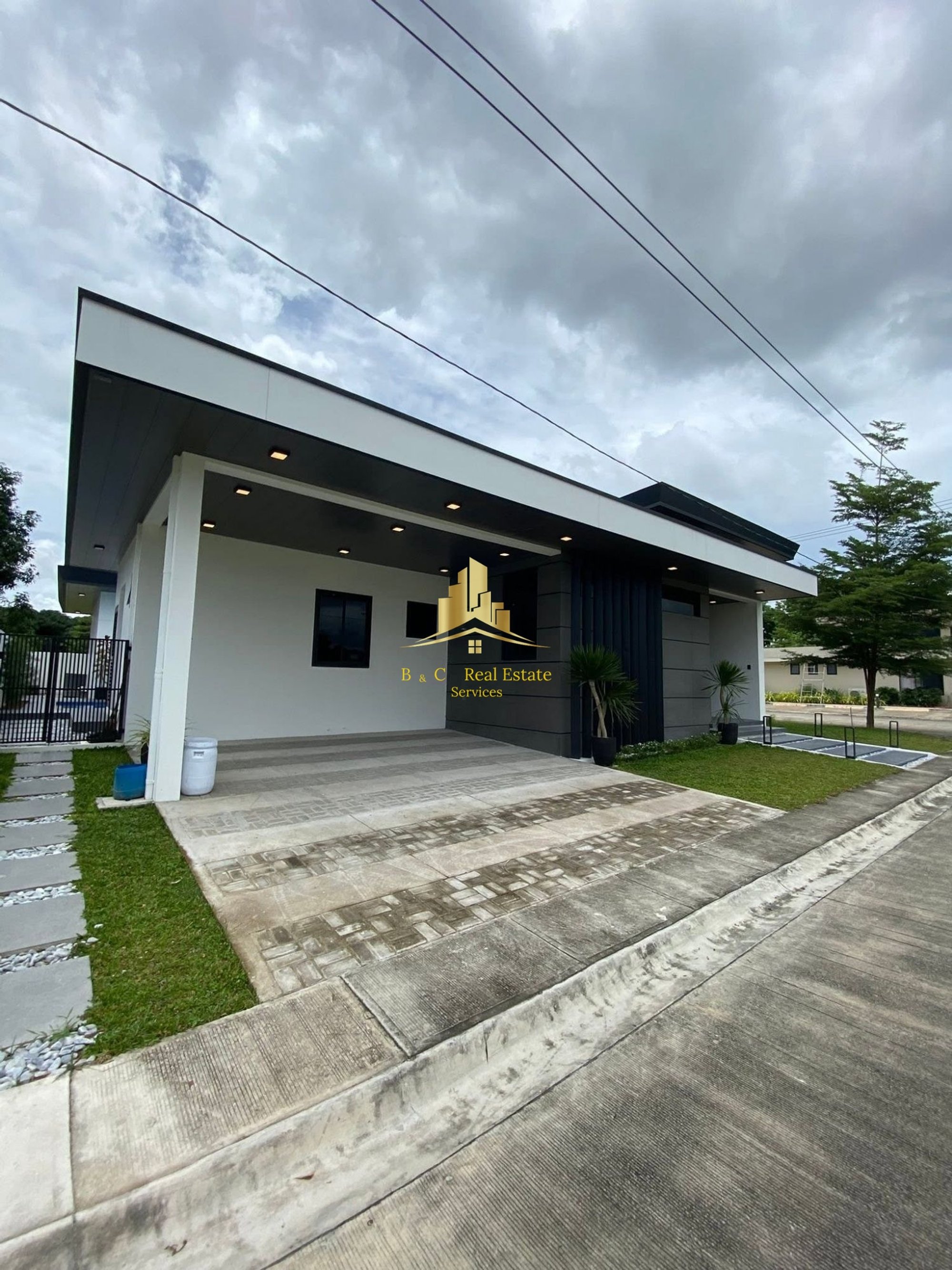 Stunning Modern Bungalow House with Swimming Pool on Corner Lot in Plantation Hills Village, Angeles City, Pampanga, image 2
