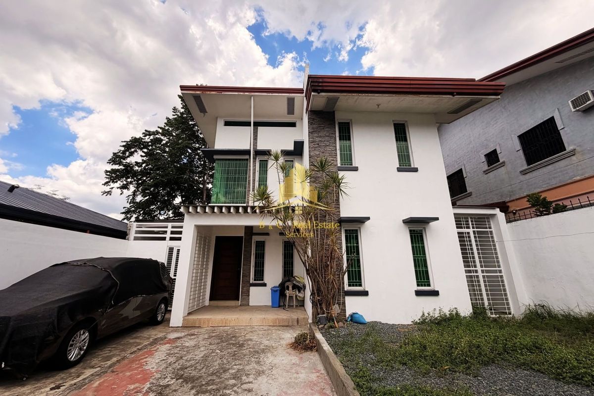 4 Bedrooms Unfurnished House for Rent in Sunset Valley Homes, Angeles City, Pampanga