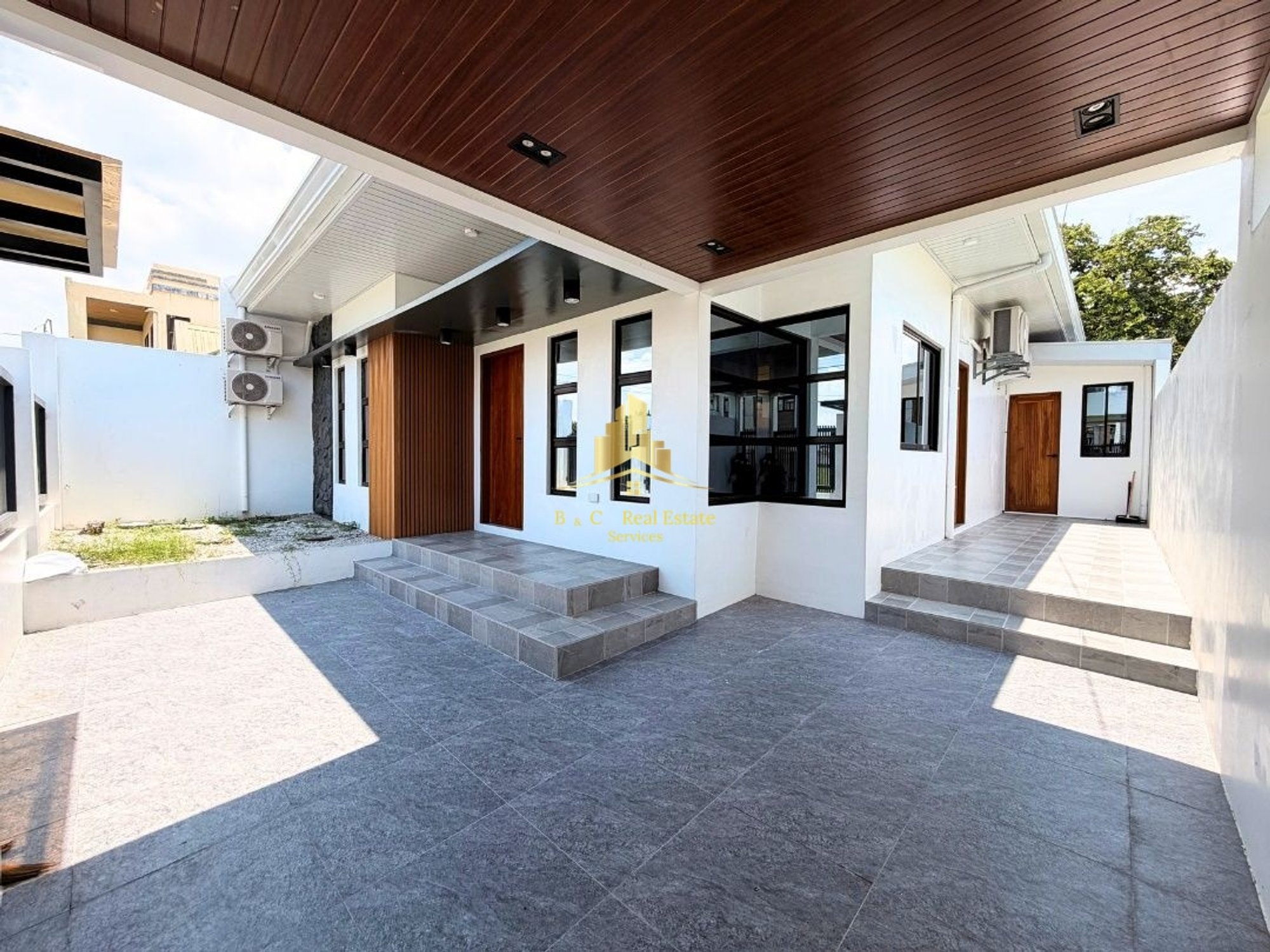 3BR Bungalow Modern House and Lot For Sale in Angeles City, Pampanga, image 2