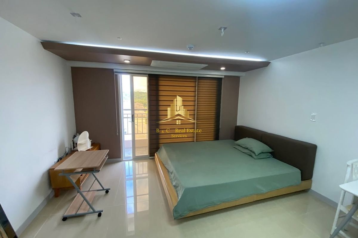Studio Unit Furnished Condo in Besco Clark Residences, The Villages, Clark, Pampanga