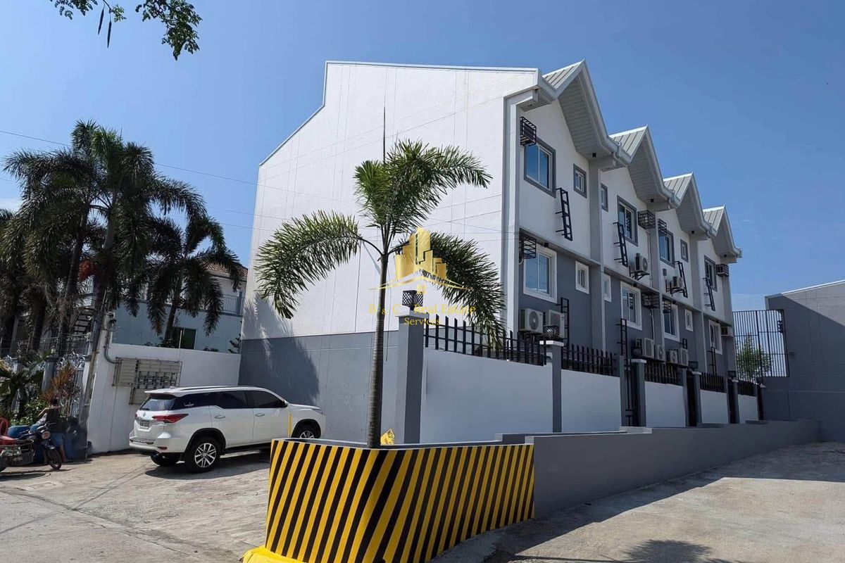 4 BR Fully Furnished/Semi Furnished Townhouse for Rent in Friendship Highway, Angeles City, Pampanga
